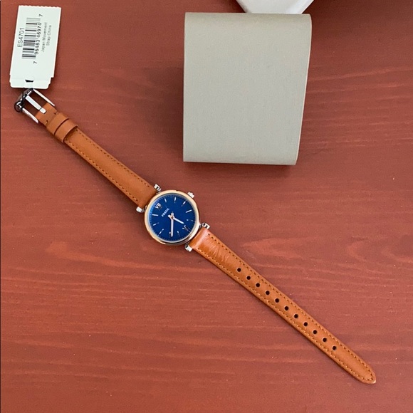 FOSSIL-Three-Hand Tan Leather Watch - Picture 3 of 5